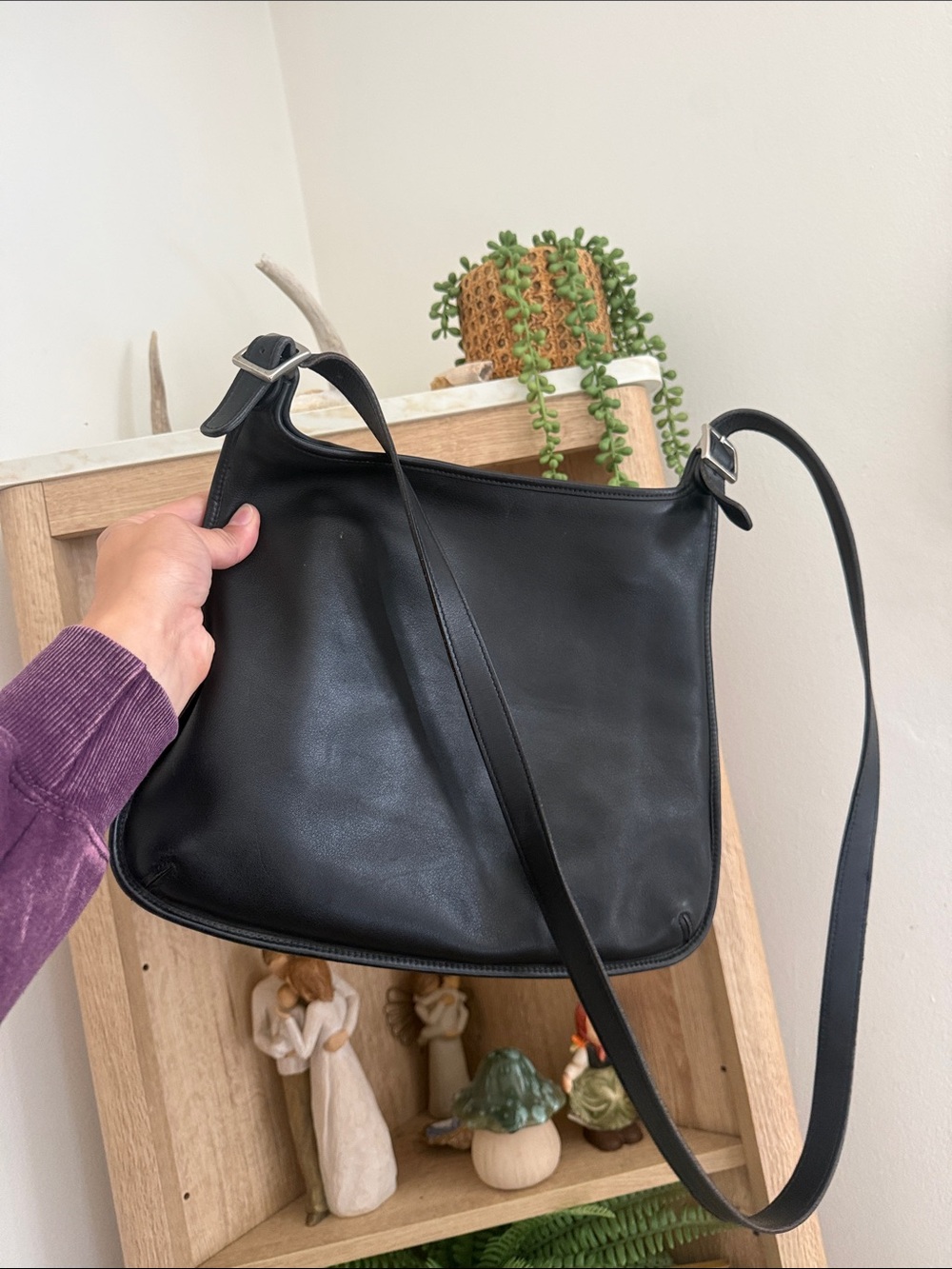 Vintage coach slim hippie zip crossbody bag